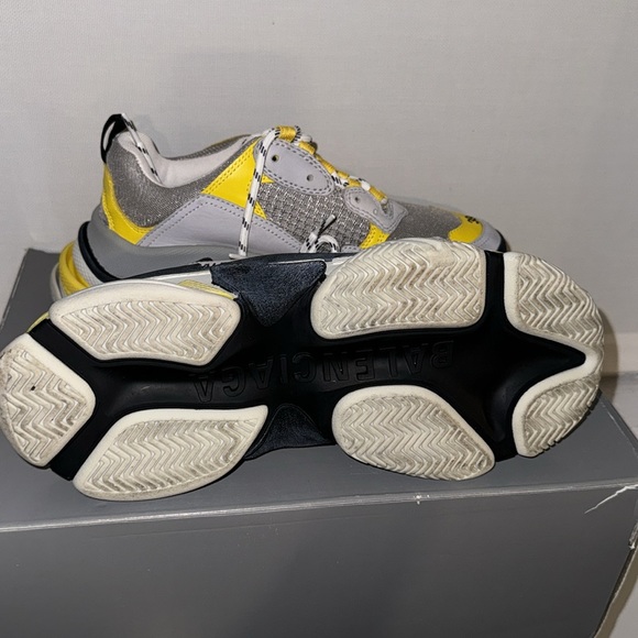 Balenciaga Sneakers - Picture 3 of 3